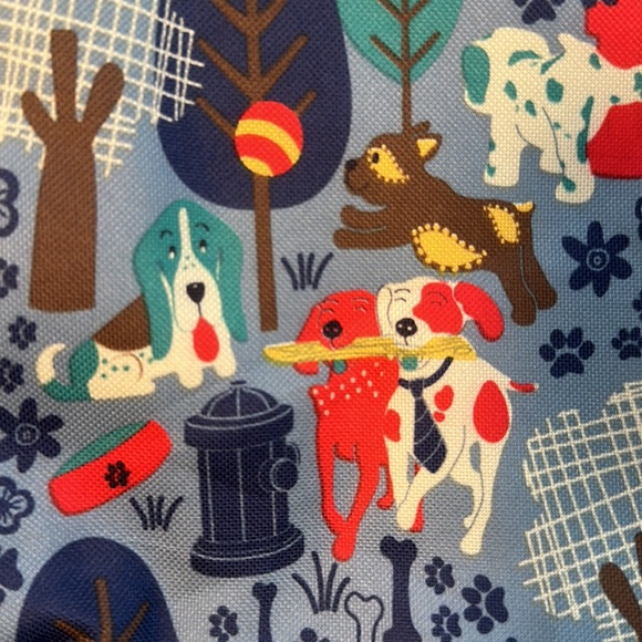 Lily Bloom purse with multiple pockets and adjustable strap - Picture 10 of 12